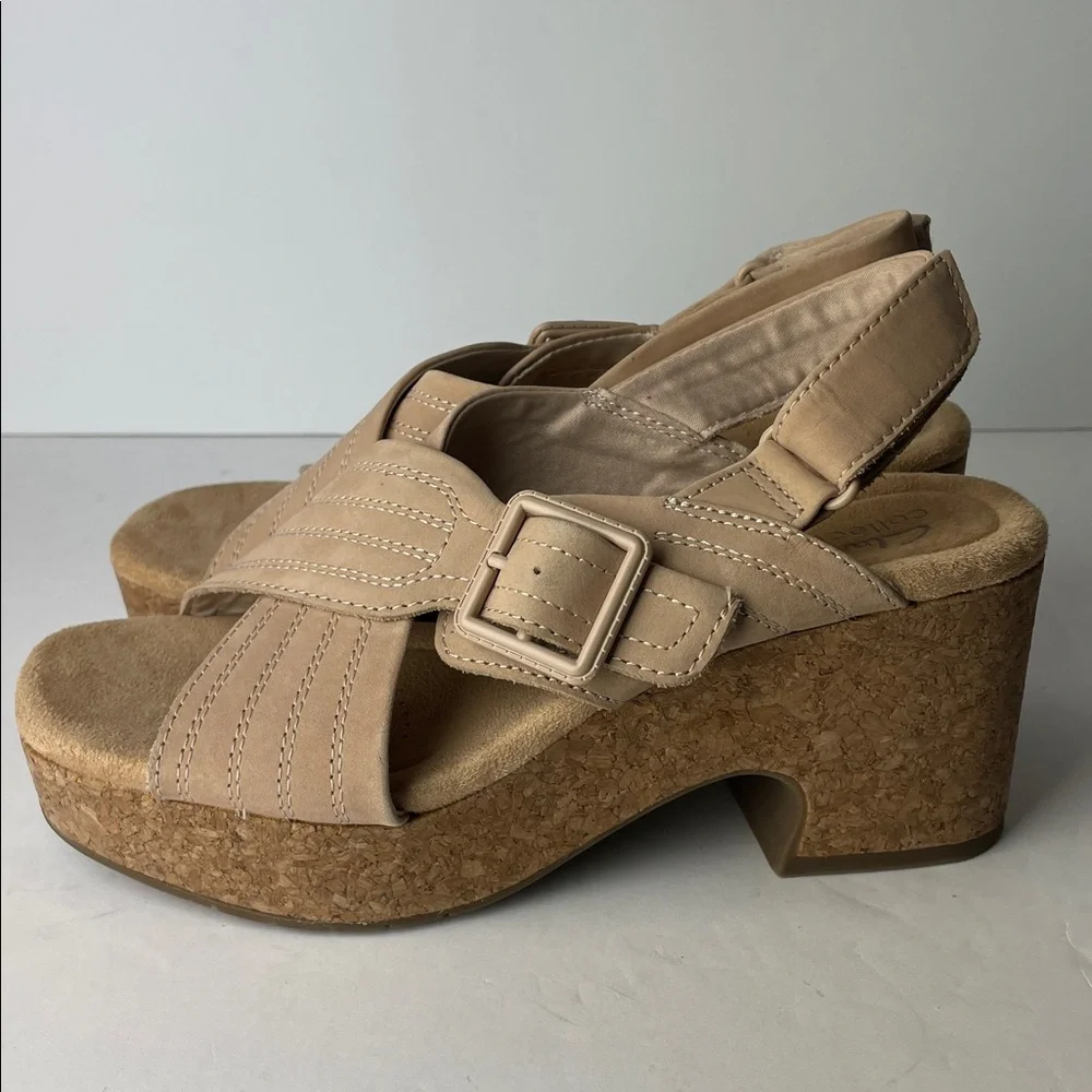 Clarks Nerisa West Tan Cross-Strap Slingback Sandals - Picture 4 of 7
